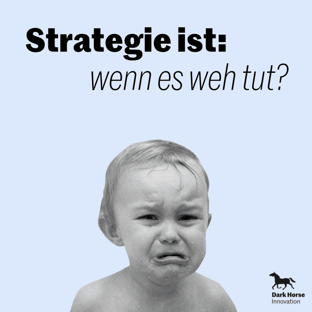 Kachel „Strategie ist: wenn es weh tut?" mit einem weinenden Kleinkind